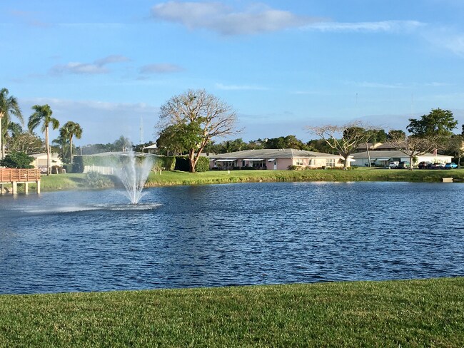 Building Photo - 277 W High Point Ct