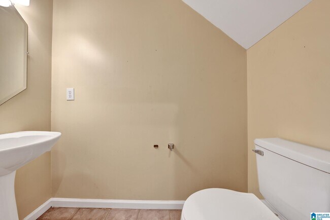 Building Photo - 117 Frances Ln