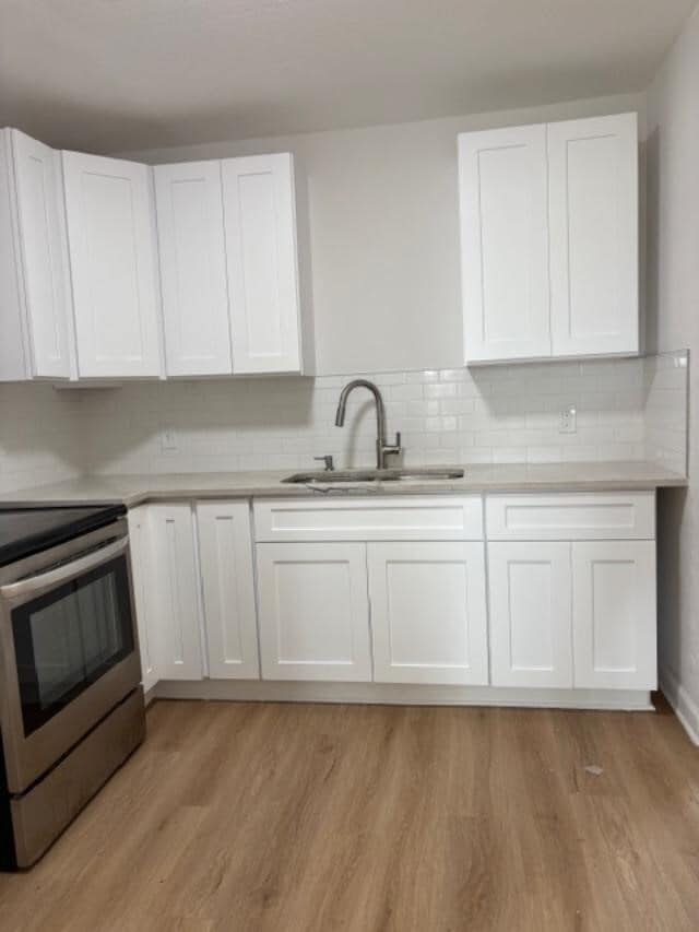 Building Photo - 326 E 1st St