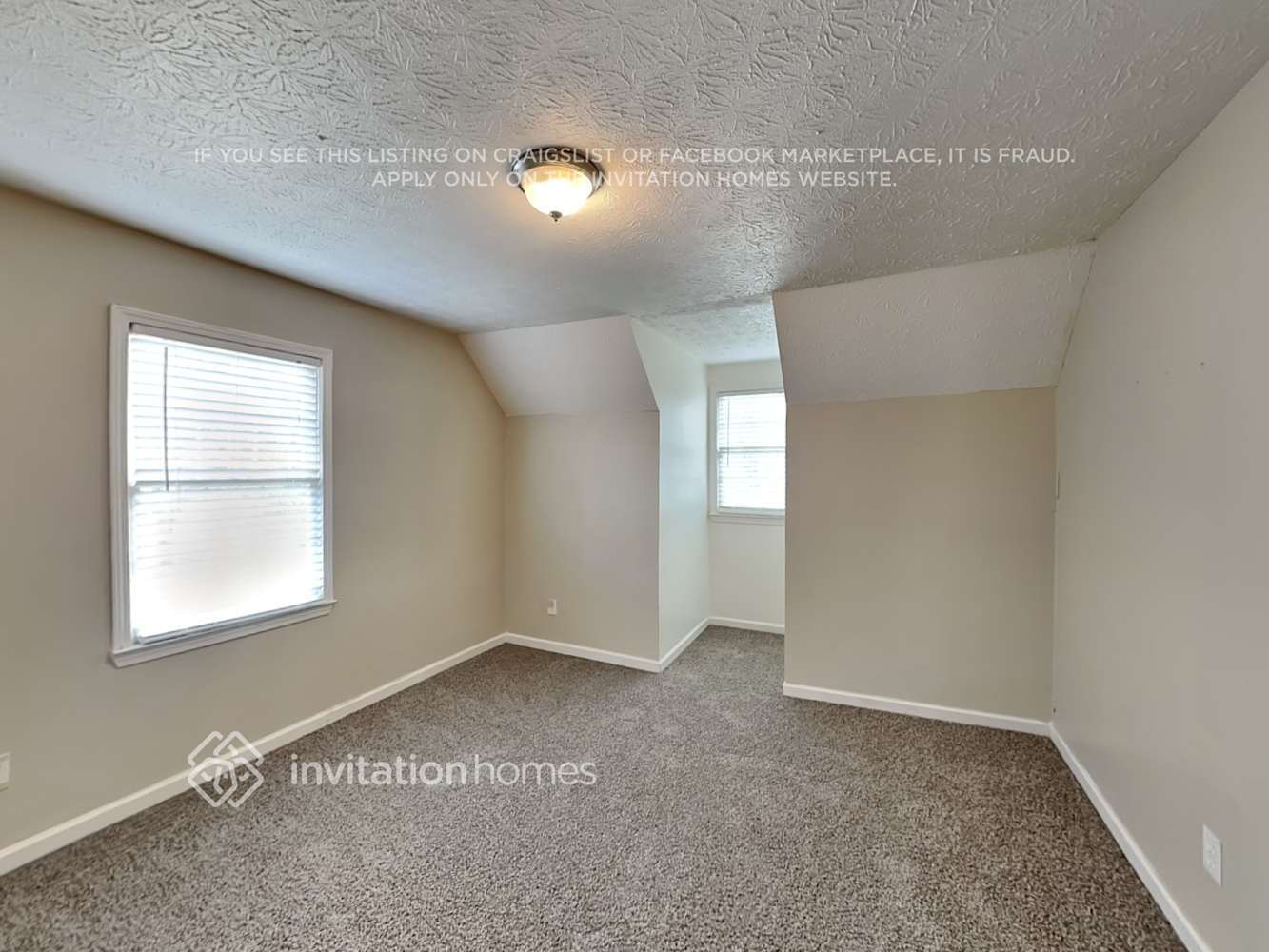 Building Photo - 386 Nottingham Dr