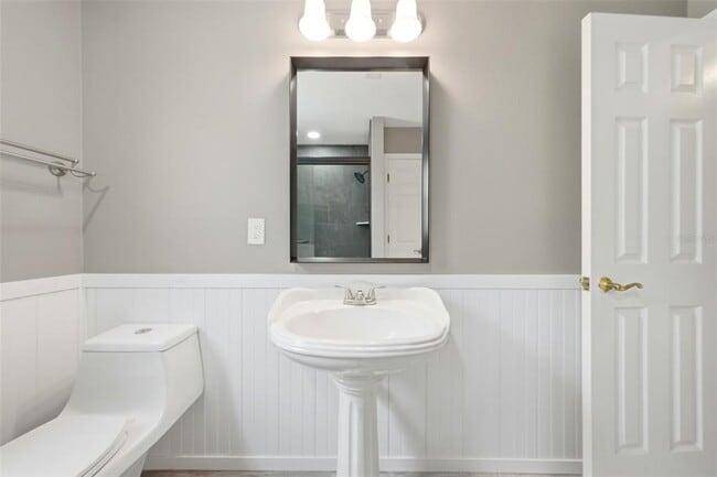 Building Photo - 12311 N Putney Ct