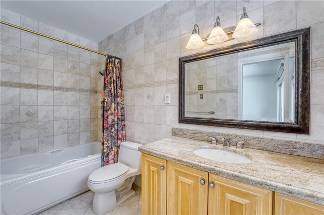 Building Photo - 2000 Admirals Way