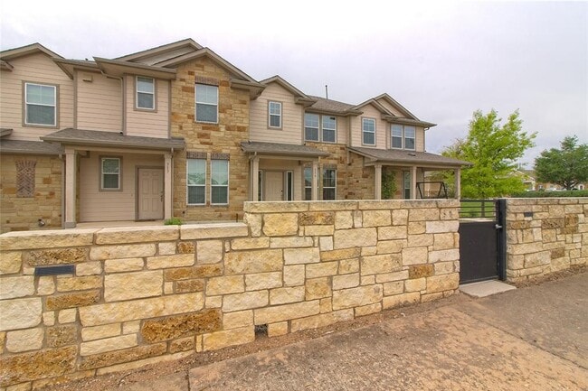 Building Photo - 315 N Heatherwilde Blvd