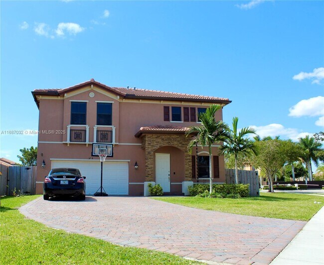 Primary Photo - 3728 SE 5th Ct