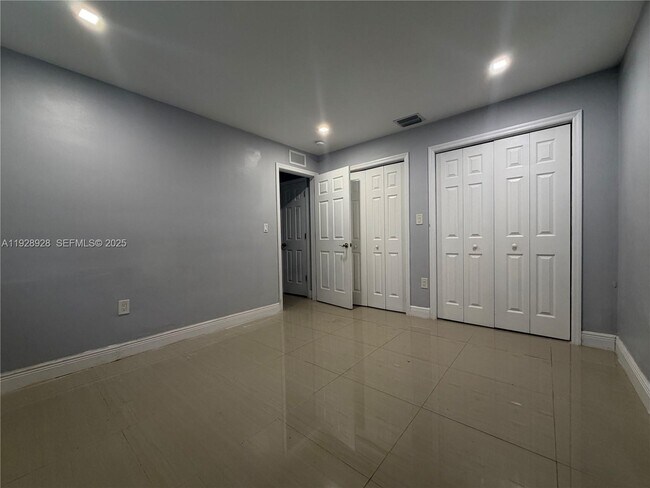 Building Photo - 45 NW 99th St