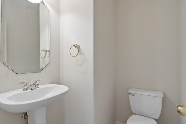 Building Photo - 2126 Fortuna Bella Dr