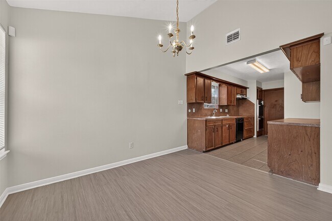 Building Photo - 9850 Sagebud Ln