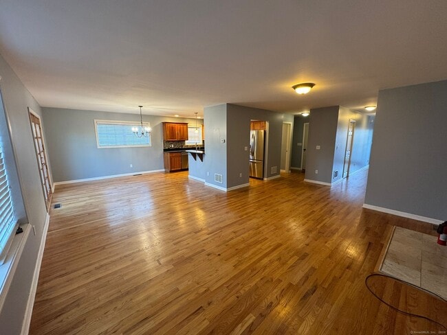 Building Photo - 59 Gilbert Ln