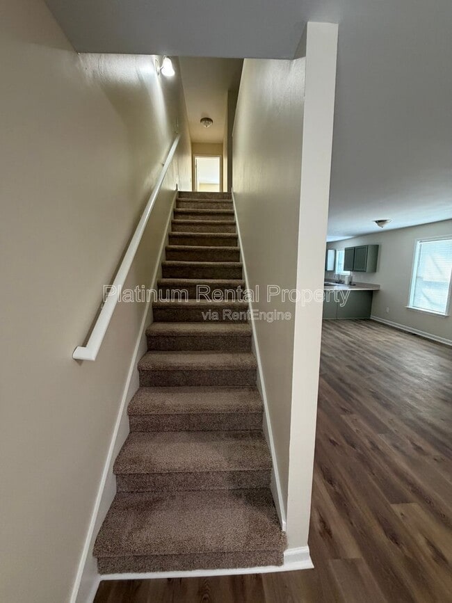 Building Photo - 504 Dunbar St SW