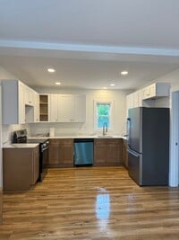 Building Photo - 9 Colwell St
