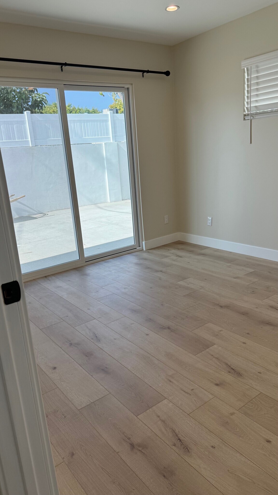 Building Photo - 6509 Ben Ave