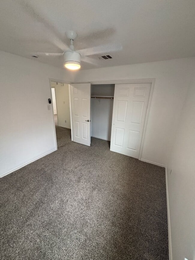 Building Photo - Move-In Ready 4-Bedroom Home with New Floors and Fresh Paint!