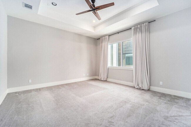 Building Photo - 1507 Truxillo St