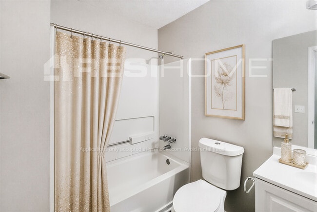 Building Photo - 2124 Mallard Way