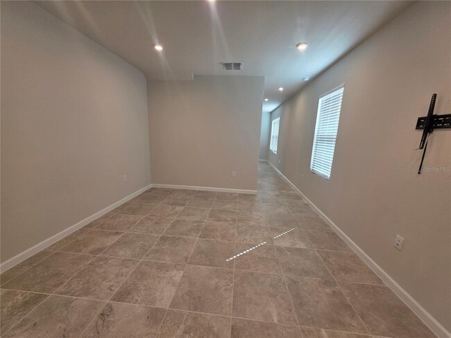 Building Photo - 1210 Port Blue Wy