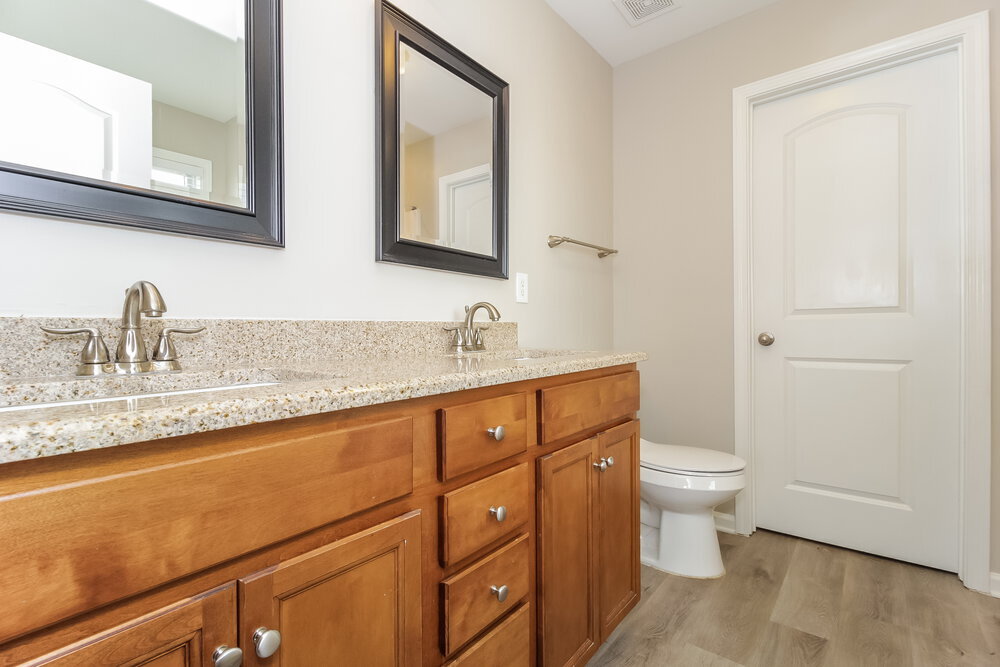 Building Photo - 312 Oakhaven Way