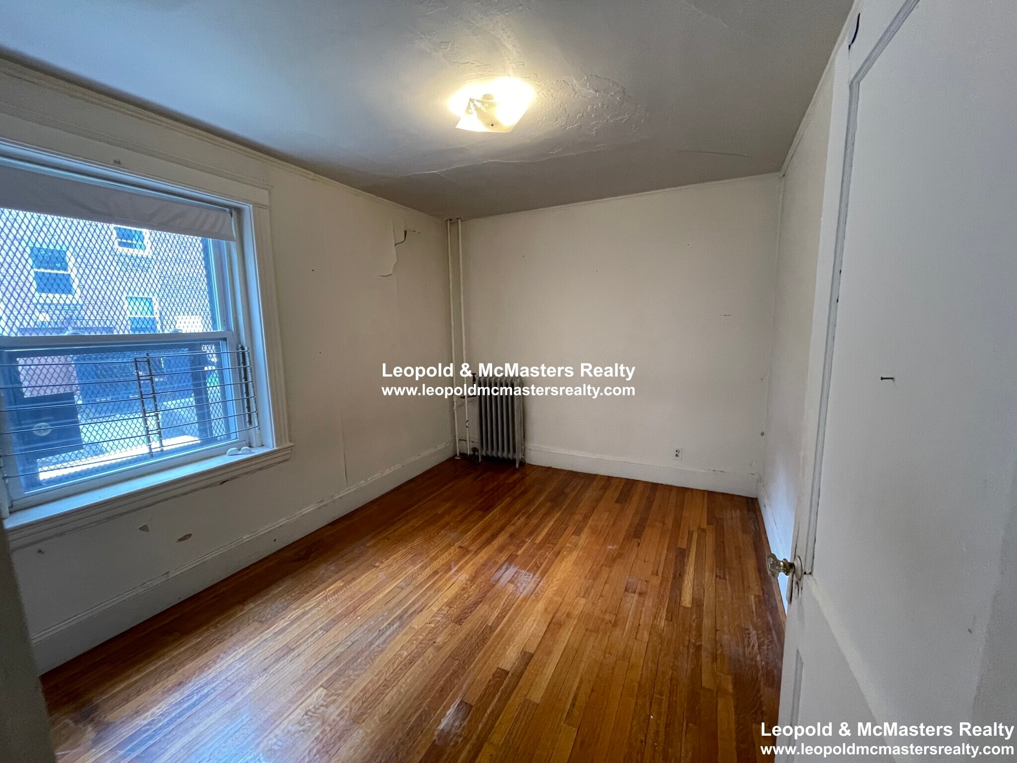 Building Photo - 100 Washington St