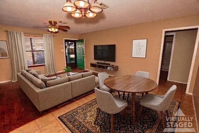 Building Photo - 4133 NE Stallings Dr