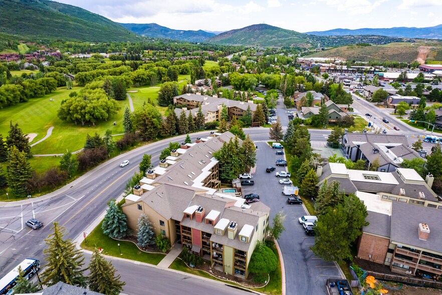 Building Photo - 1530 Empire Ave