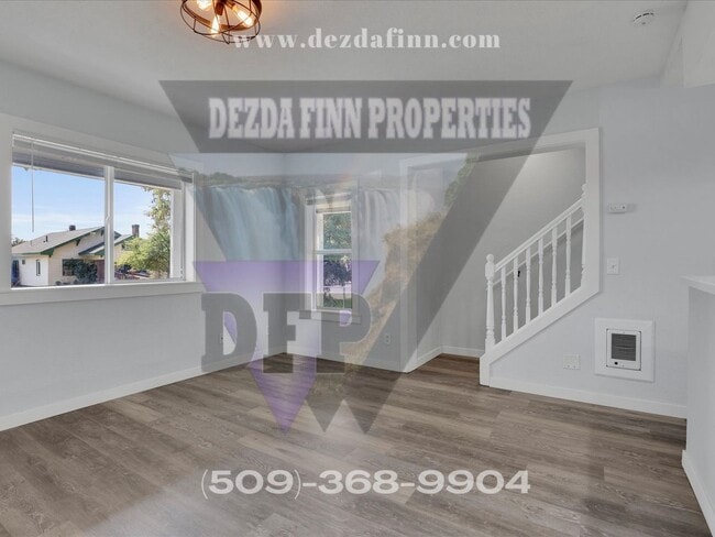 Building Photo - Charming 4-Bedroom Home with Modern Update...