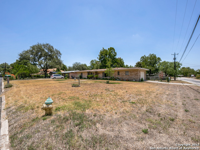 Building Photo - 600 Antler Dr