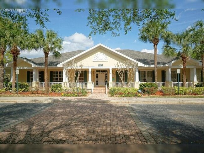 Building Photo - 2- Bed, 2 Bath Resort Style Condo!