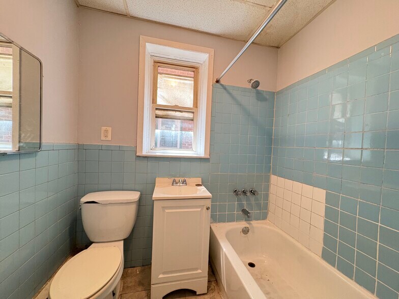 Unit 2 - 70 Martin Luther King Jr Dr