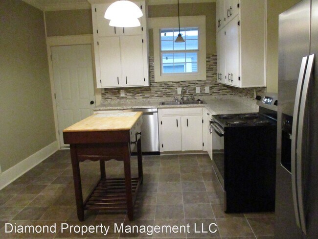 Building Photo - 3 br, 2 bath House - 2306 Thornhill