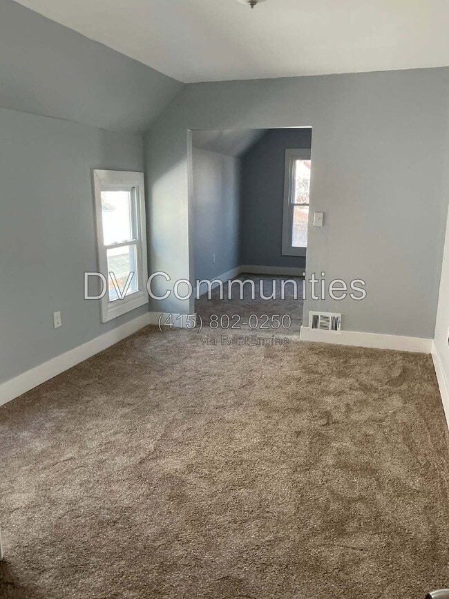 Building Photo - 2084 W 81st St
