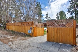 Building Photo - 542 Highland Rd