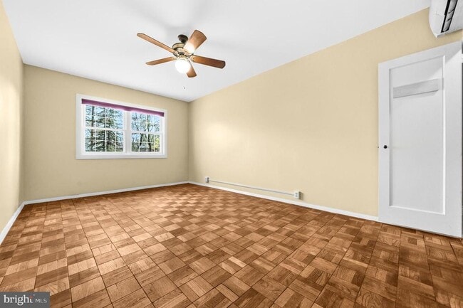 Building Photo - 1615 Mt Eagle Pl