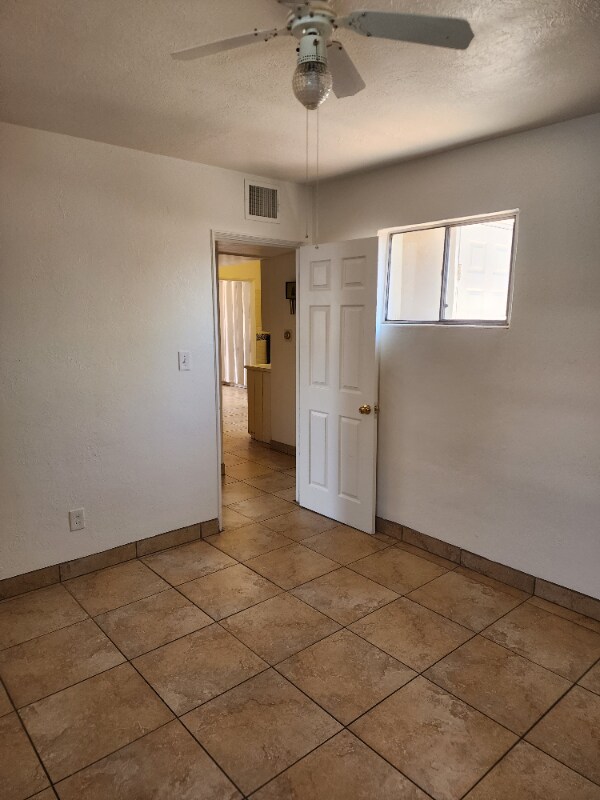 Building Photo - 1207 N Palo Verde Blvd