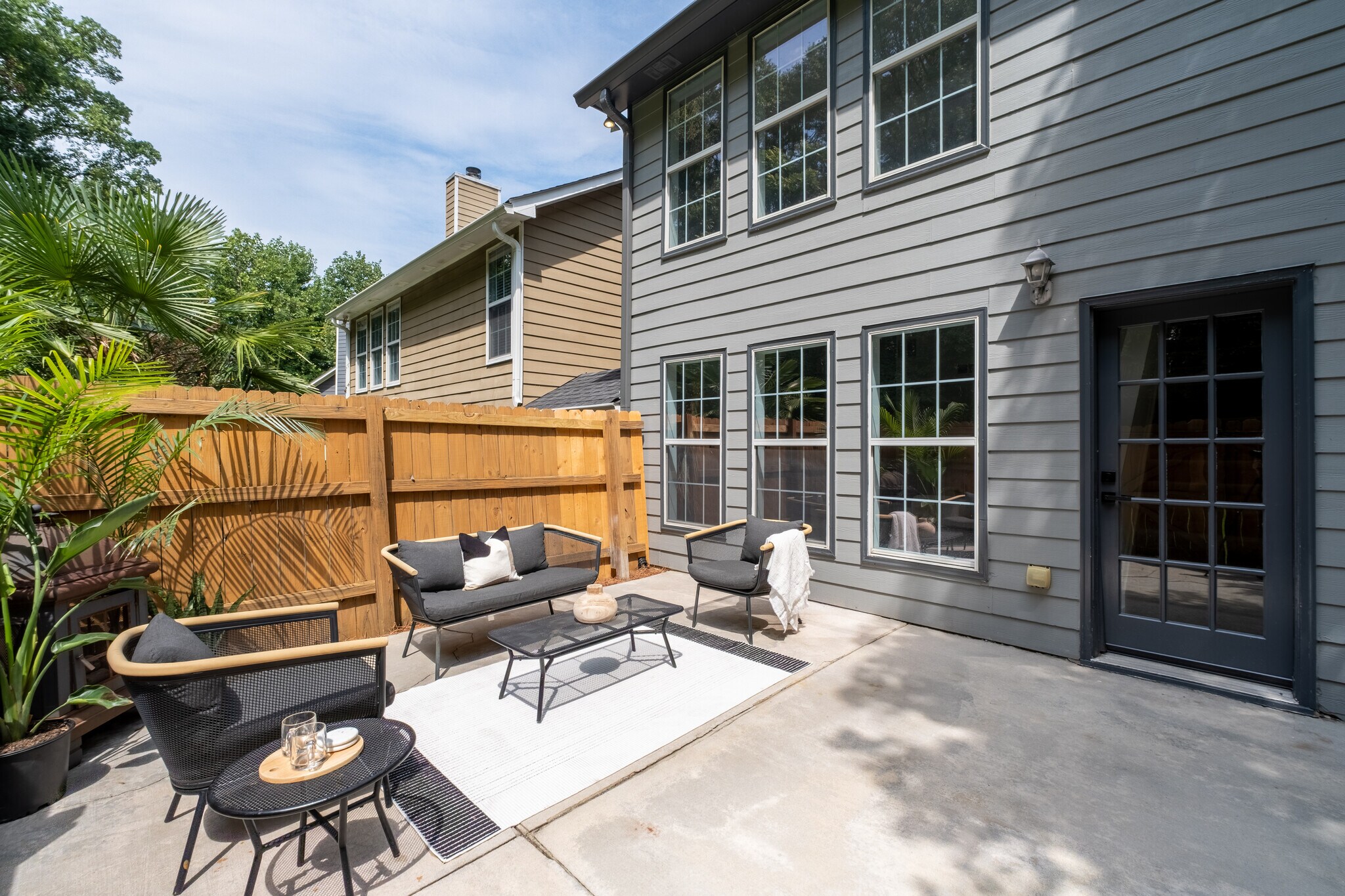 Building Photo - 1484 Gates Cir SE