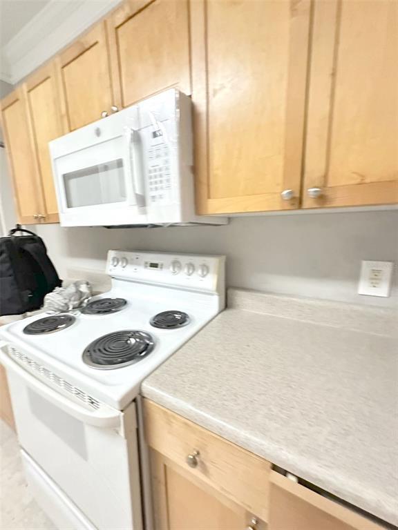 Building Photo - 8848 Villa View Cir
