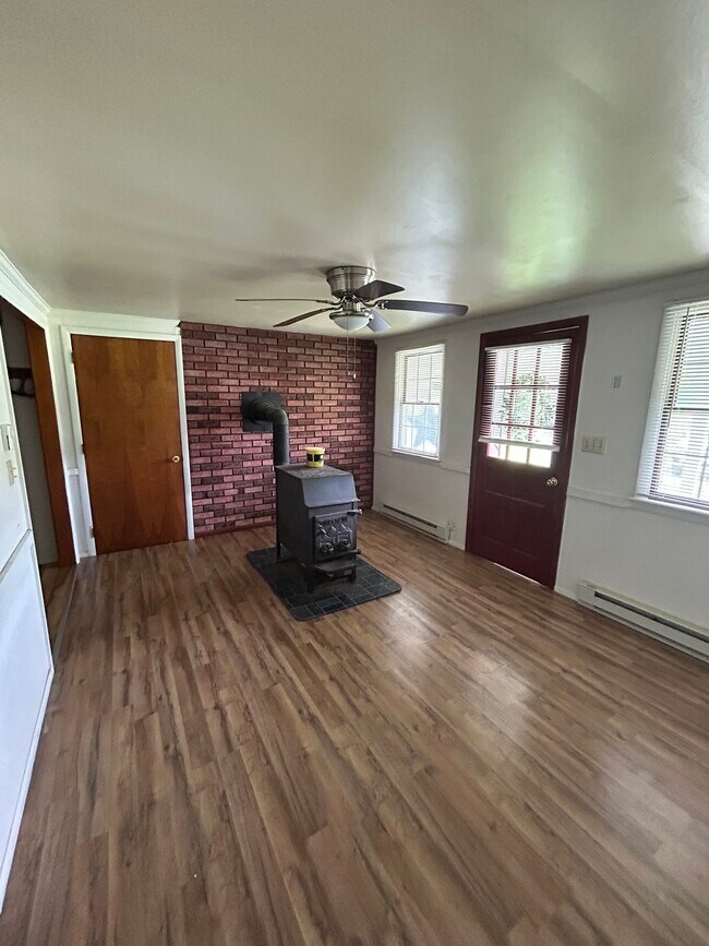 Building Photo - 8839 Langmaid Rd