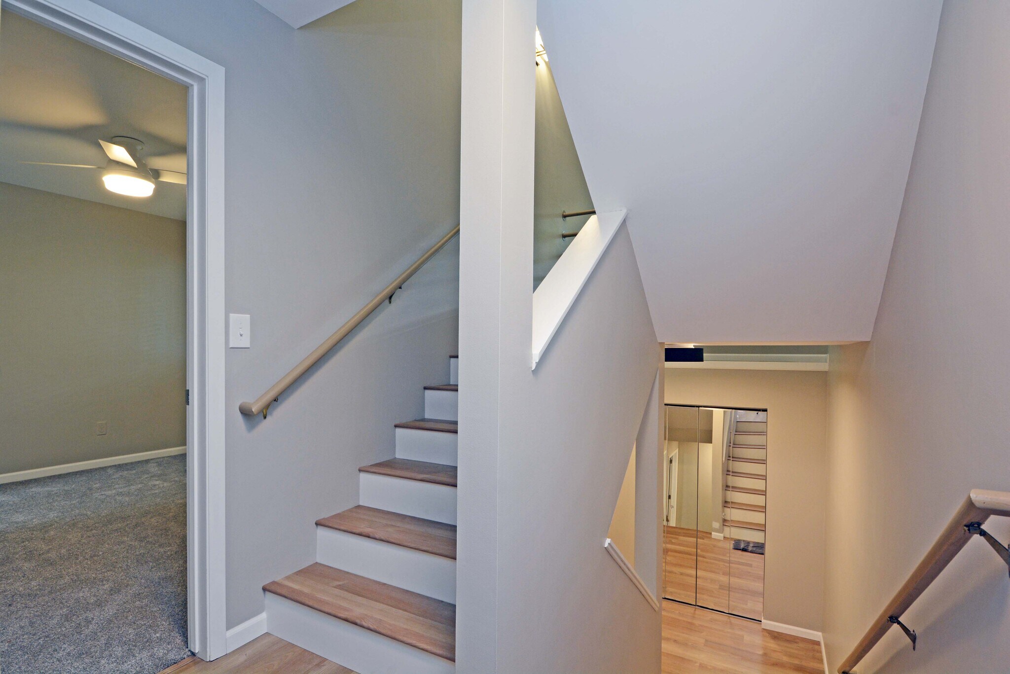 Building Photo - 2838 Kenwood Isles Dr