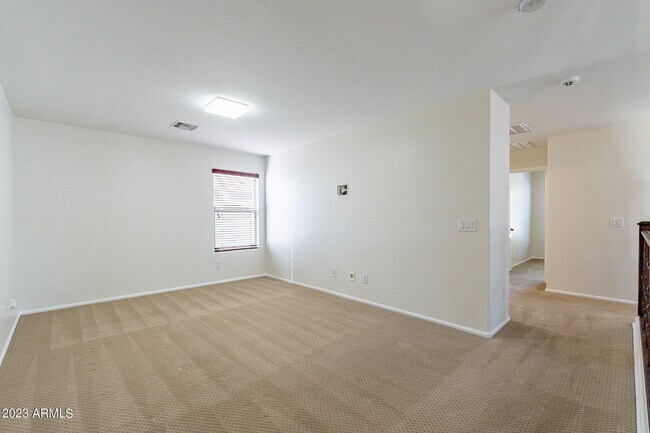 Building Photo - 2943 E Quiet Hollow Ln