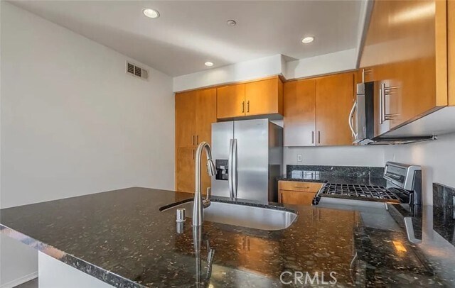 Building Photo - 955 S Bluff Rd