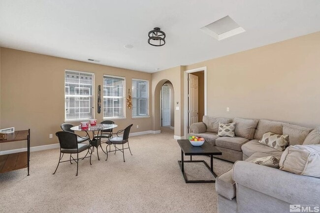 Building Photo - Damont Ranch Townhome Available to Lease Now