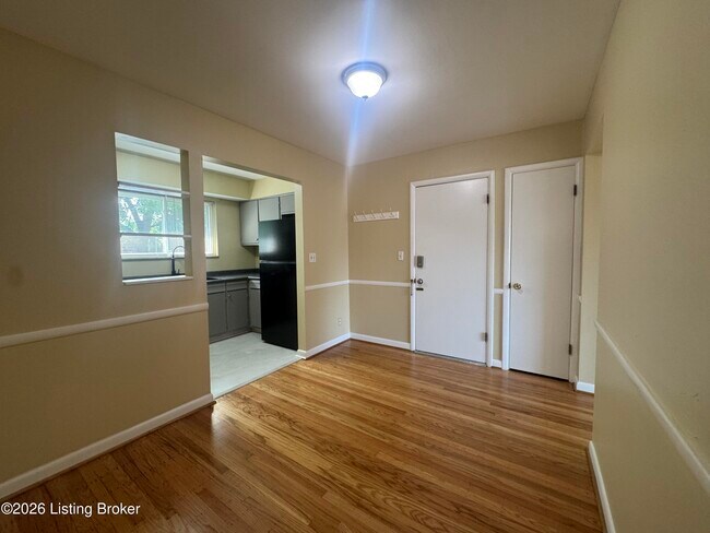 Building Photo - 2708 Riedling Dr