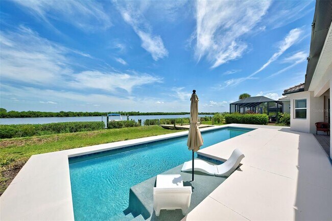 Building Photo - 15240 Spanish Point Dr