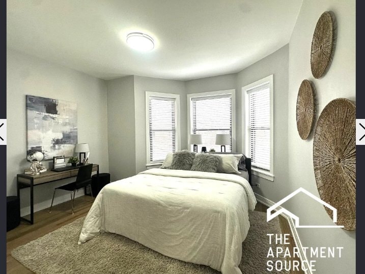 Building Photo - 3840 N Wilton Ave