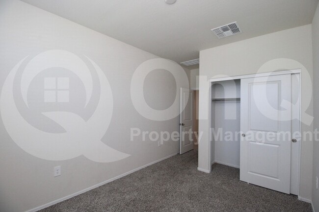 Building Photo - 18577 W Bronco Trl