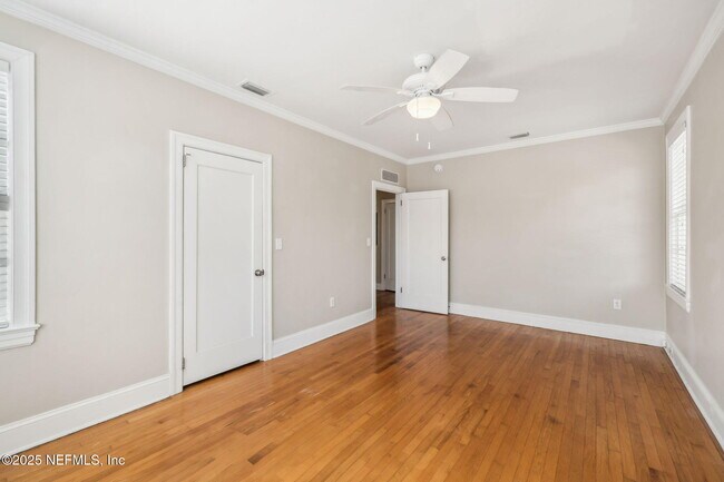 Building Photo - 2822 Herschel St