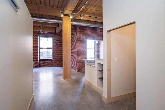 Building Photo - 1209 Washington Ave