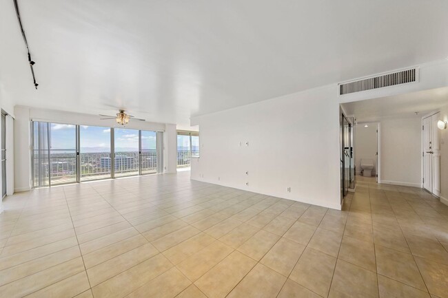 Building Photo - STUNNING HIGH-RISE CONDO ON THE 14TH FLOOR...