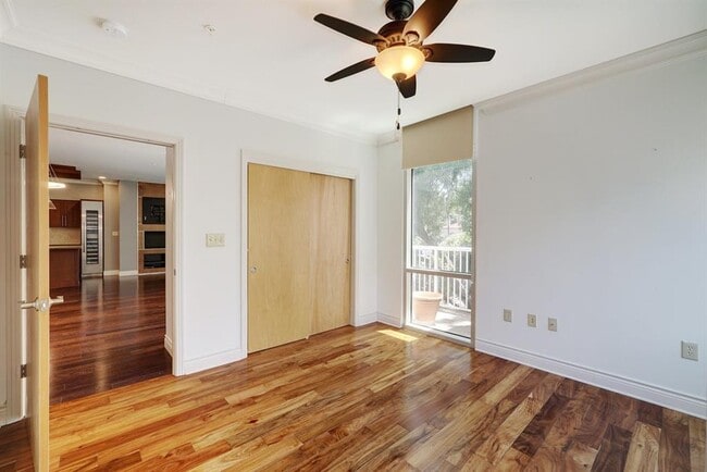 Building Photo - 1600 Barton Springs Rd