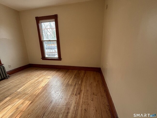 Building Photo - 1231 State St