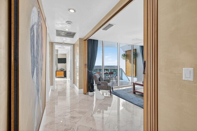 Building Photo - 1600 S Ocean Blvd