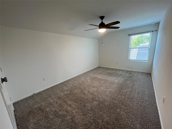 Building Photo - 6825 Colorado Bluffs Rd